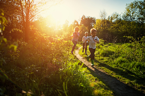 Children_running_outdoors